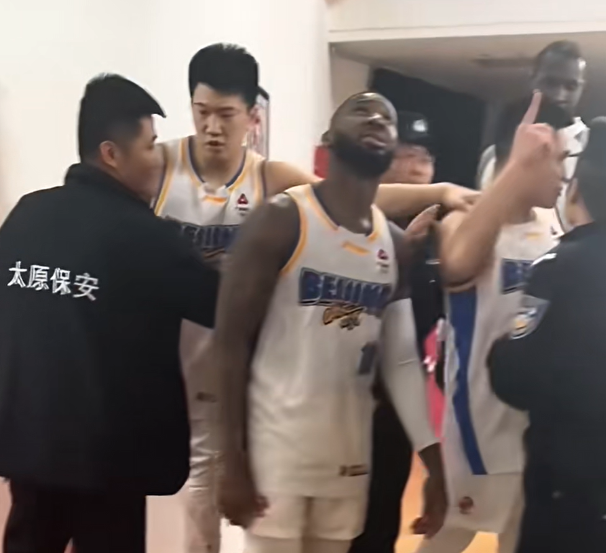 新球体育-CBA公司将会追加处罚山西队